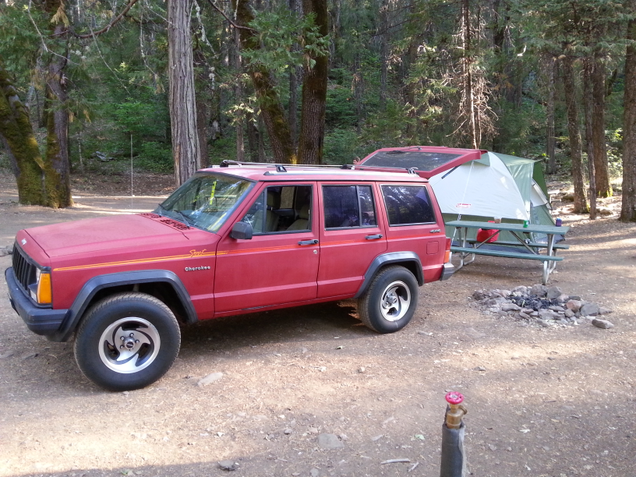 Obviously, the first thing you do when you buy a disgusting jeep with 1/4 million miles on it is drive up into Yosemite for the weekend... on 3 different brands of tires...
